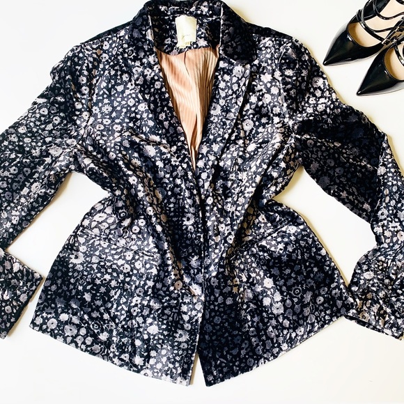 Anthropologie Jackets & Blazers - ANTHROPOLOGIE ELEVENSES Silver Black Blazer🖤